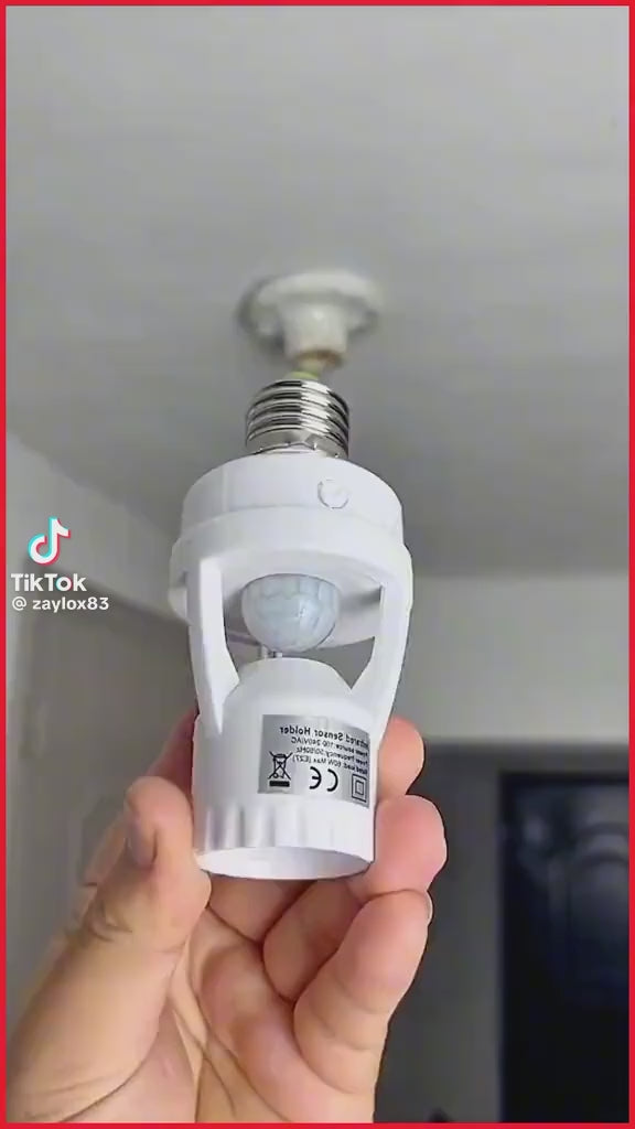 Prix : Promo 5000f au lieu de 10000f
 Ampoule gratuite,Lampe avec Capteur de Mouvement E27, Interrupteur d'Induction Humaine PIR avec Contrôle de Retard de Temps, Convertisseur  Câblé 85-265 pour Utilisation Électrique en Chambre, Contrôle Automatique .