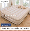 Prix : 32000f au lieu 48000f.          Offrez-vous le confort ultime avec ce matelas gonflable, facile à utiliser grâce à sa pompe incluse, orthopédique pour vos nuits, camping ou à la livraison, facile à transporter, pas de coussin dessus .