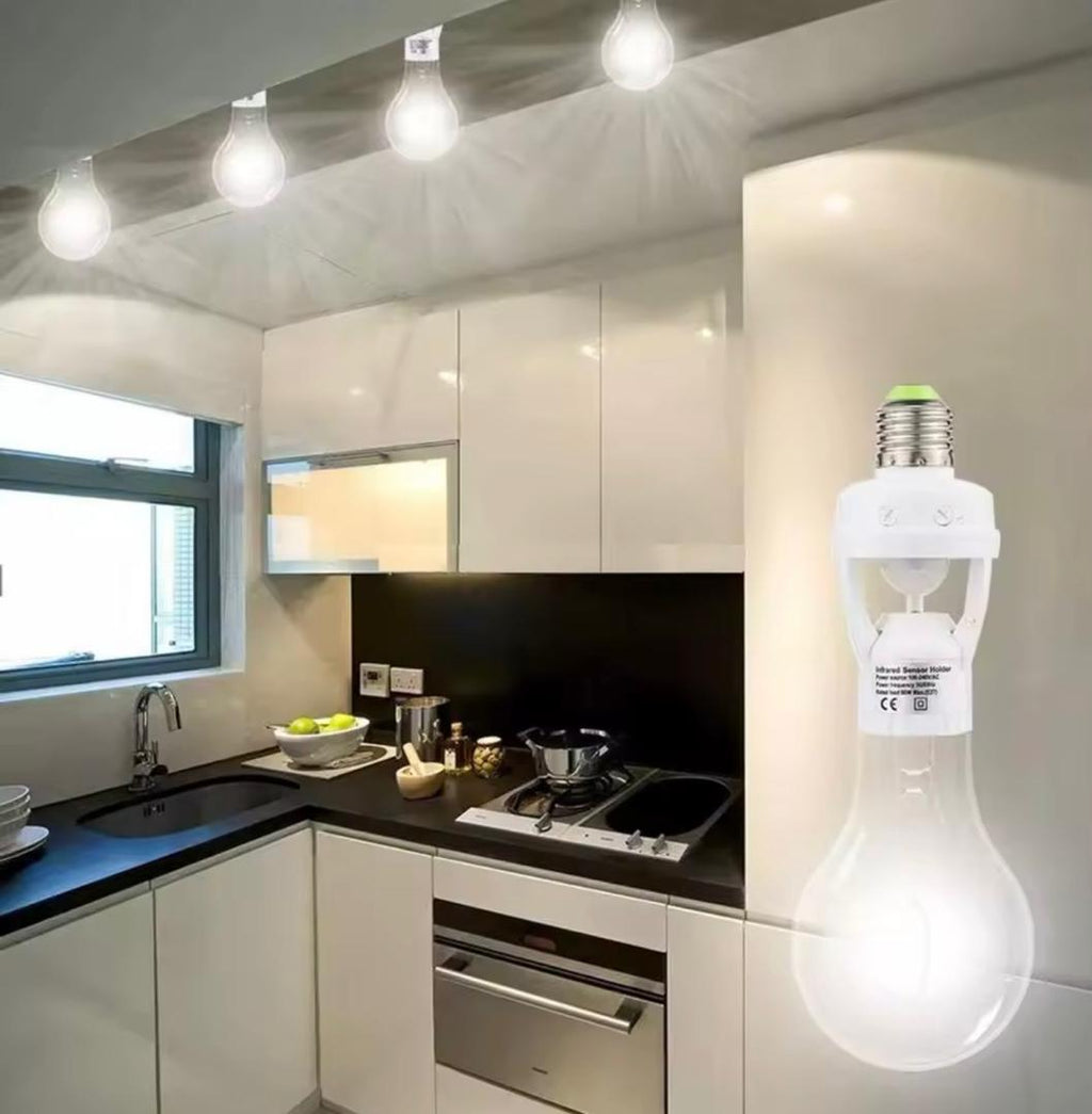 Prix : 5000f au lieu 8000f.              Ampoule gratuite offerte ,douille intelligente ,avec détection infrarouge pour un allumage automatique et sécurise de vos lampes . Facile à installer,cette douile optimise l'éclairage avec une efficacite énergétiqu